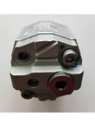 Гидравлический насос Bosch 1517222660